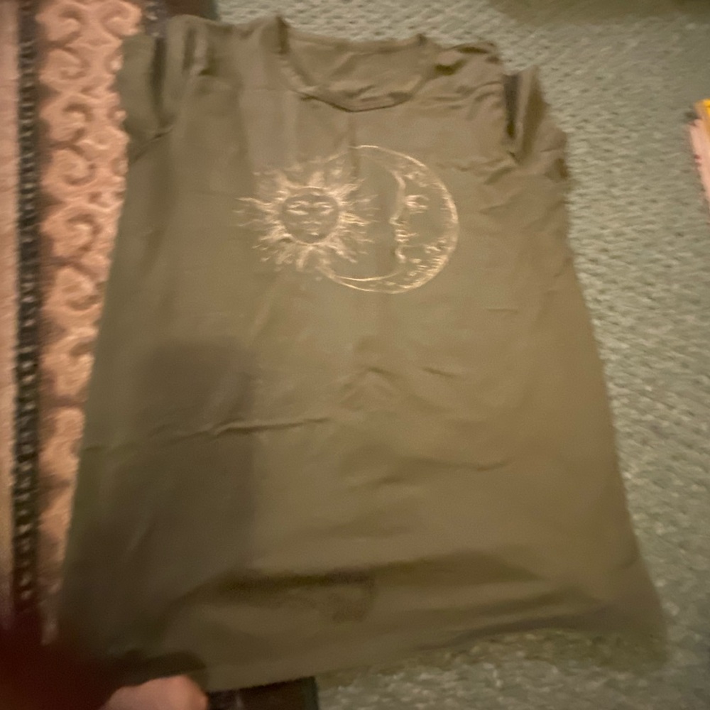 Grunge t shirt green